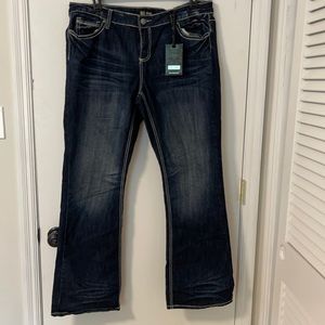 Women’s Sassy Zco jeans with decorative pockets